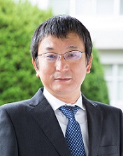 山本 桂一郎