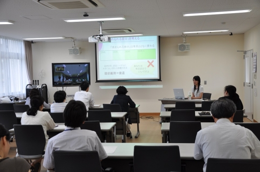 富山高専女子学生の魅力アピール及び就職先の充実に関する講演会を開催