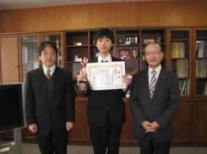 電気制御システム工学科瀬川浩史君が学生論文「ものづくりinとやま」において最優秀賞を受賞しました