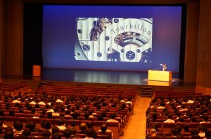 高専制度創設六十周年記念「令和４年度富山高等専門学校特別講演会」を開催しました。