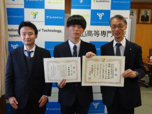 第34回富山県高等学校将棋選手権大会新人リーグ戦で優勝しました。