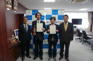 本校学生がエコノミクス甲子園富山大会で優勝しました。