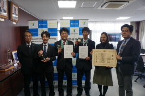 本校学生が第18回全国高等専門学校英語プレゼンテーションコンテストで優勝及び文部科学大臣賞を受賞しました。