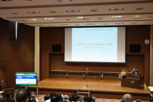令和7年度富山第一銀行奨学財団「研究成果発表会」にて本校教員が研究発表を行いました。