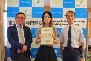 本校専攻科生が専攻科研究フォーラムで優秀賞を受賞しました。